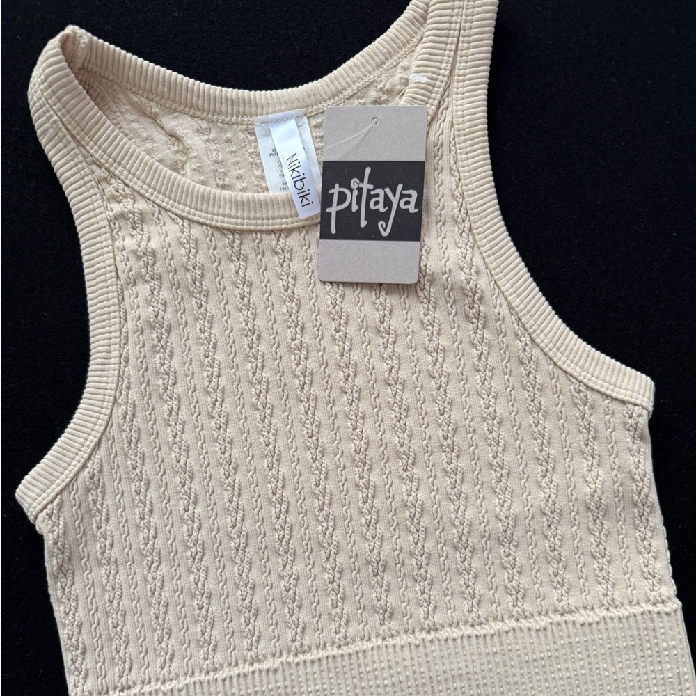 Nikibiki tank top